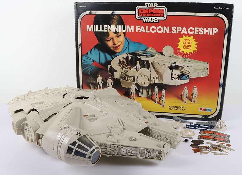 Vintage Palitoy Star Wars The Empire Strikes Back Boxed Millennium Falcon Spaceship (1 of 12)