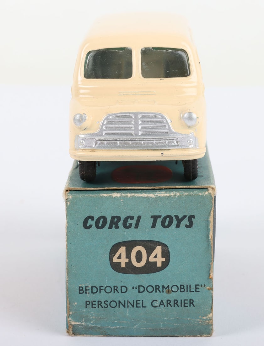 Corgi Toys 404 Bedford Dormobile Personnel Carrier (1 of 5)