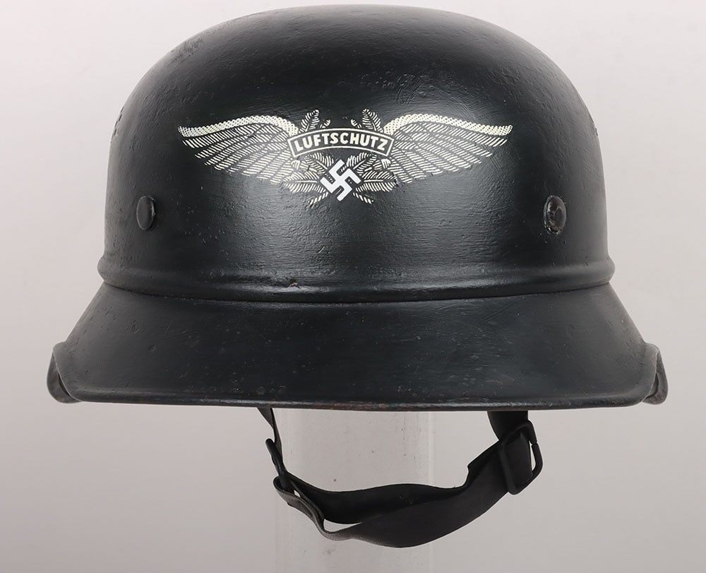 WW2 German Luftschutz Helmet (1 of 5)