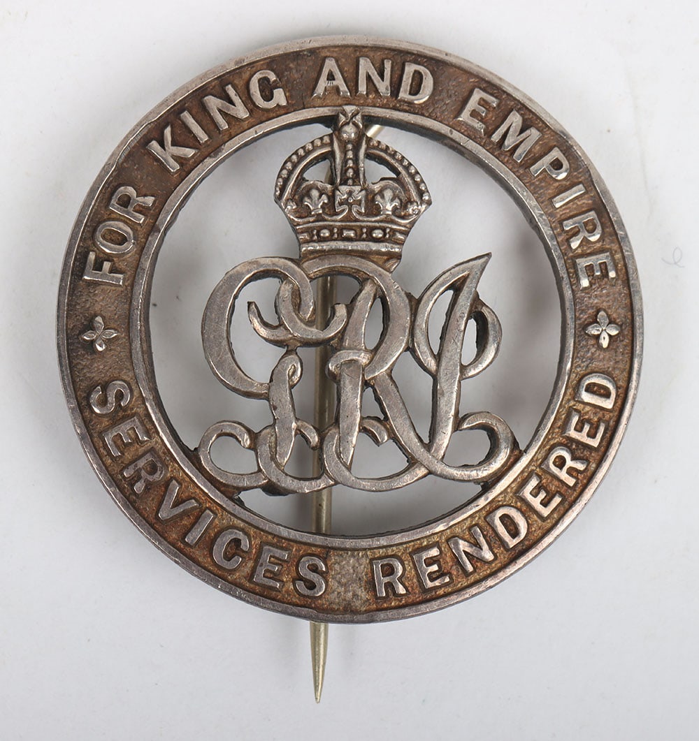 A Great War Silver War Badge to a recipient in the 2nd Tyneside Pioneers Battalion Northumberland Fu: A Great War Silver War Badge to a recipient in the 2nd Tyneside Pioneers Battalion Northumberland Fusiliers. Silver War Badge, reverse numbered “346002”. Badge issued to 19/878 Corporal Is