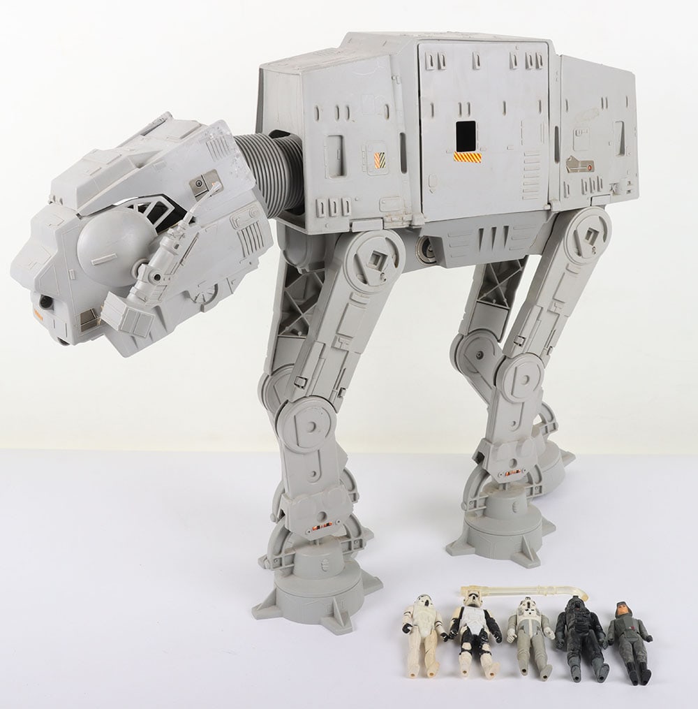 Vintage Star Wars Near Complete AT-AT Walker and action figures Kenner 1977-1983,: Vintage Star Wars Near Complete AT-AT Walker and action figures Kenner 1977-1983, Untested with one original chin gun, note the canopy has damage, missing one chin gun, bulb cover and bulb, with five 