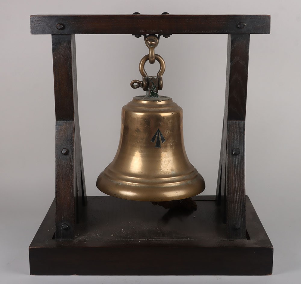 H M Submarine L.53 Brass Ships Bell: H M Submarine L.53 Brass Ships Bell, brass bell deeply struck to the centre “H.M. SUBMARINE L.153”, reverse side with WW1 period navy broad arrow. Complete with top hook and clanger. Mounted o