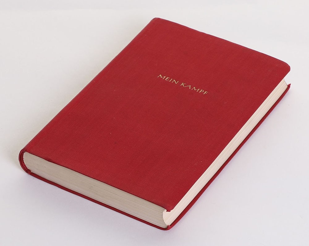 WW2 German 1940 Adolf Hitler Mein Kampf: WW2 German 1940 Adolf Hitler Mein Kampf, fine example of the German armed forces issue type with red cover with gilt tooled detail. Mint condition.