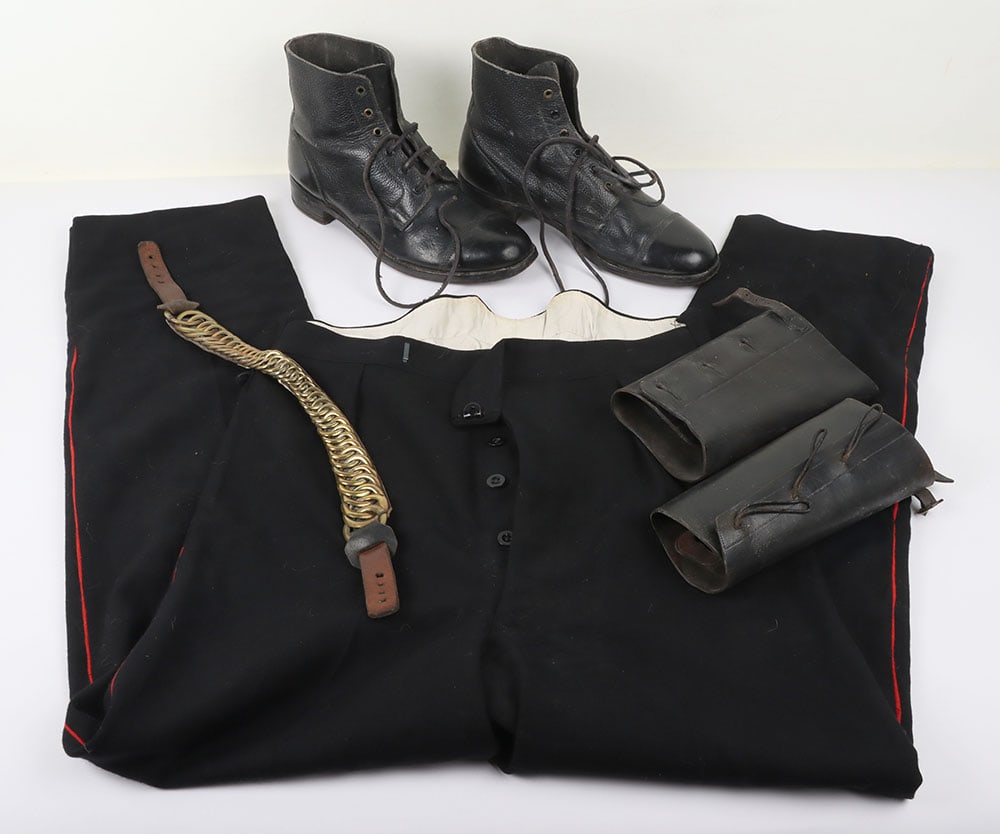 British Army Military Equipment, Bear Skin Chin Strap, Boots, Gaiters (1 of 9)