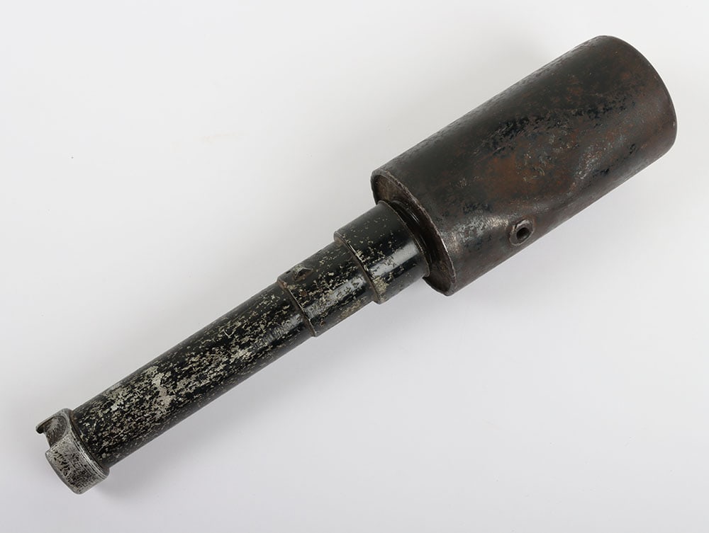 Inert Russian Anti-Tank Hand Grenade: Inert Russian Anti-Tank Hand Grenade: Inert early type USSR anti-tank hand grenade with black finish and unscrews from top. We are not able to ship this lot outside of the UK. Collection only, pl