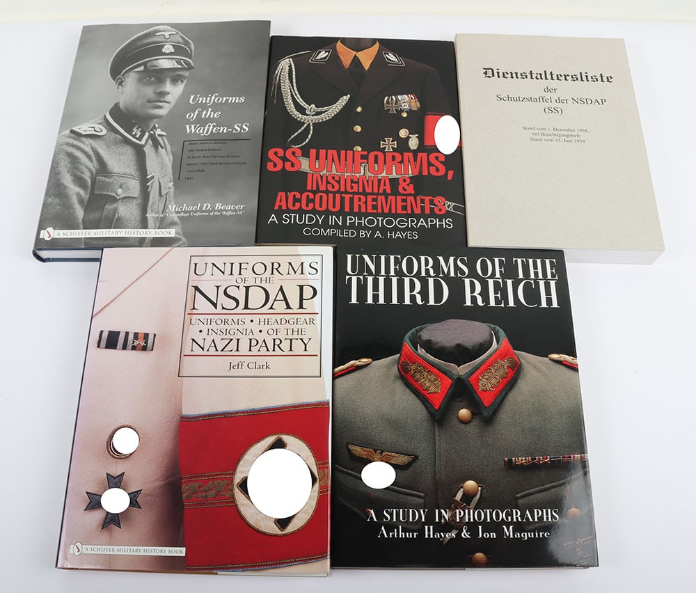 Five Reference Books on German Uniforms & Clothing in WW2: Five Reference Books on German Uniforms & Clothing in WW2, Five books on German uniforms of the second world war. Titles are as follows, ‘Uniforms, of the NSDAP’, ‘Uniforms of the Th