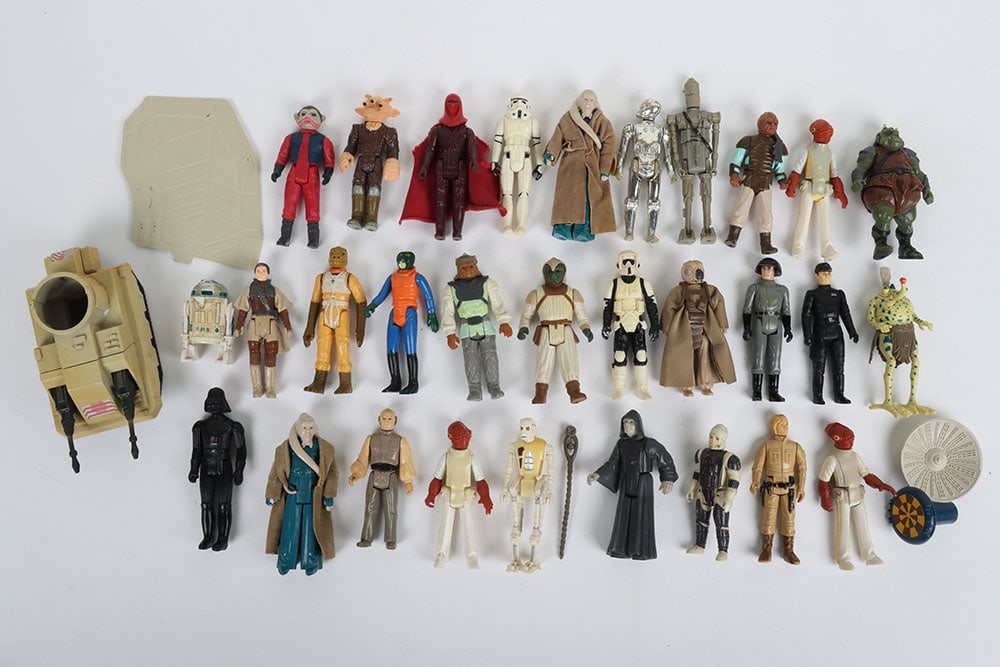 Quantity of Vintage Star Wars Vehicles and Action Figures Kenner. (1 of 7)