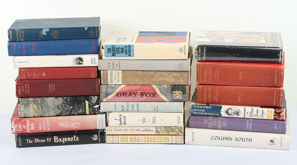 GROUPING OF BOOKS RELATING TO THE AMERICAN CIVIL WAR: GROUPING OF BOOKS RELATING TO THE AMERICAN CIVIL WAR, including ‘The Civil War in the American West’, ‘The Life of Johnny Reb’, ‘The Gleam of Bayonets’, ‘Life
