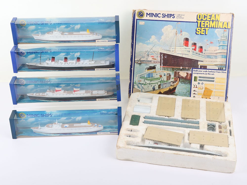 Five Minic Ships Hornby Models Sets Boxed.: Five Minic Ships Hornby Models Sets Boxed. Including Ocean Terminal Set in good complete condition box has some wear, M715 RMS Canberra, M703 RMS Queen Mary. In very good condition. (5 items)
