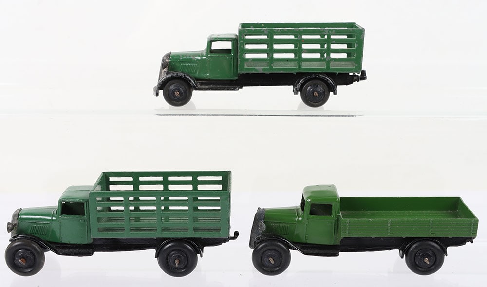 Three Post War Dinky Toys 25 Series Lorries, (1 of 4)