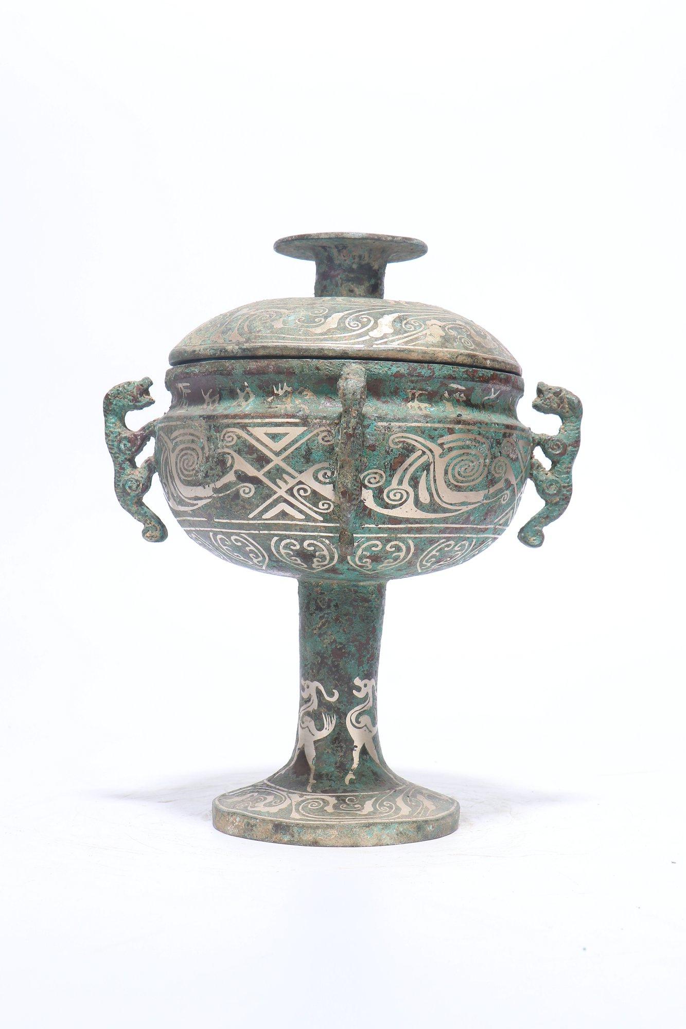 chinese gold-silver-inlaid taotie pattern altar vessel: diameter:19cm h:24cm