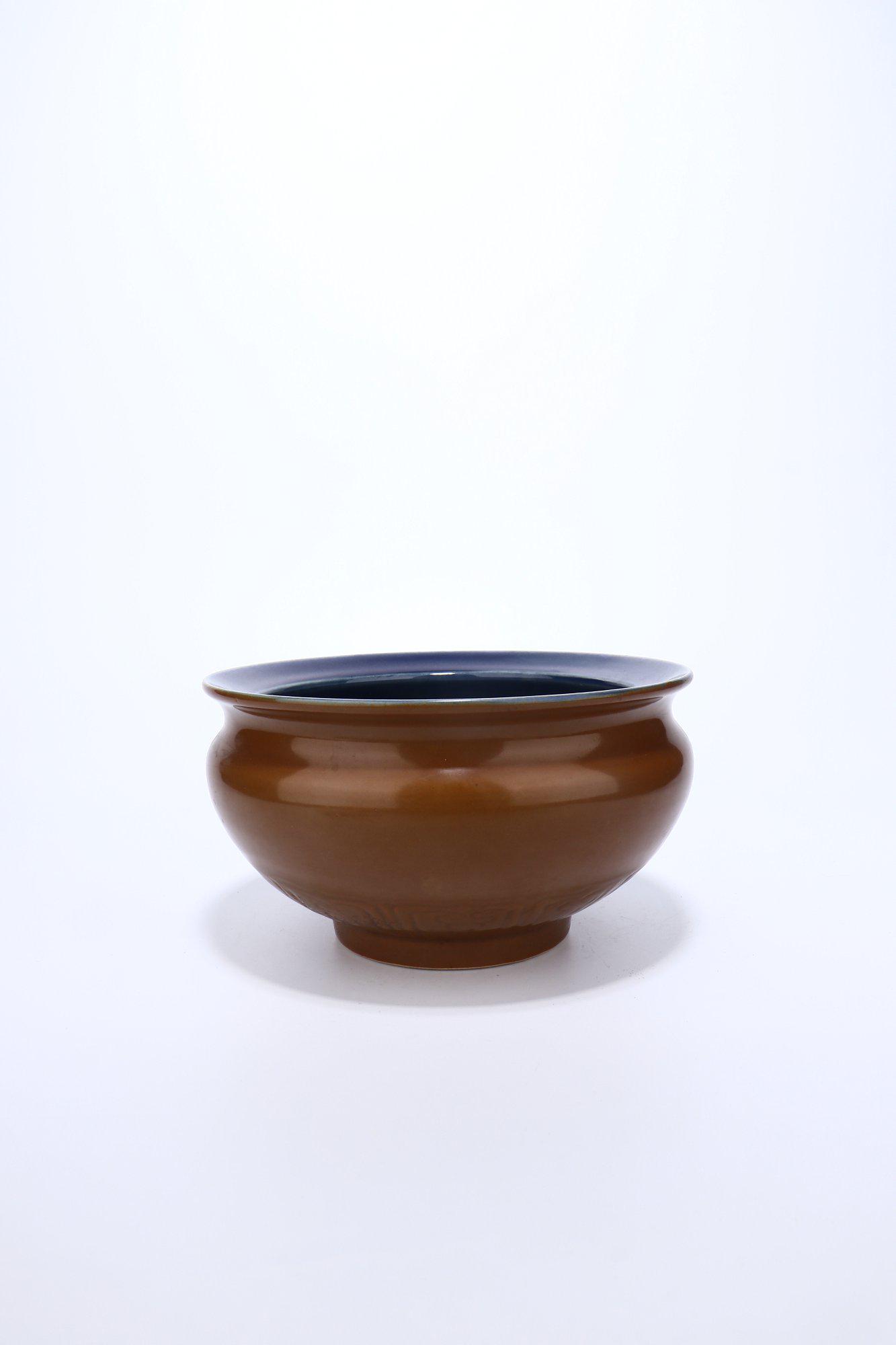 chinese cafe-au-lait glazed porcelain washer: H:11.2cm diameter:20.2cm bottom:10.2cm