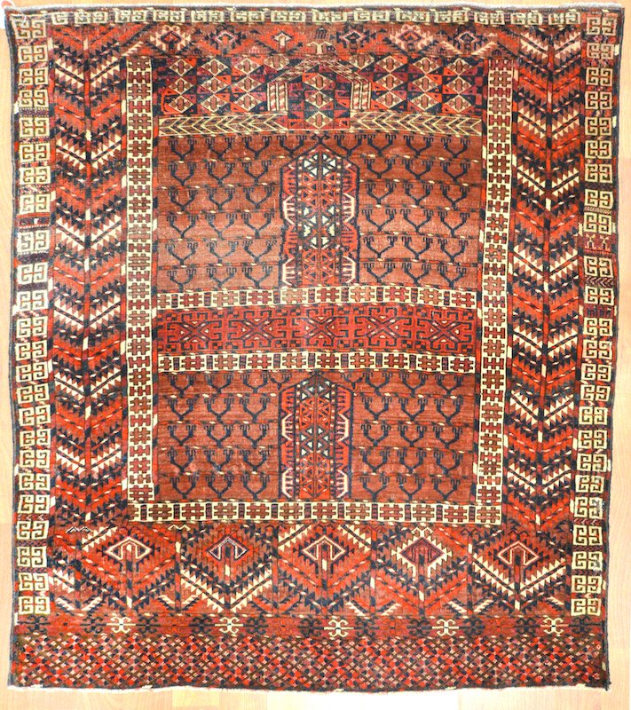 Collectable Vintage Turkmen Rug (1 of 3)
