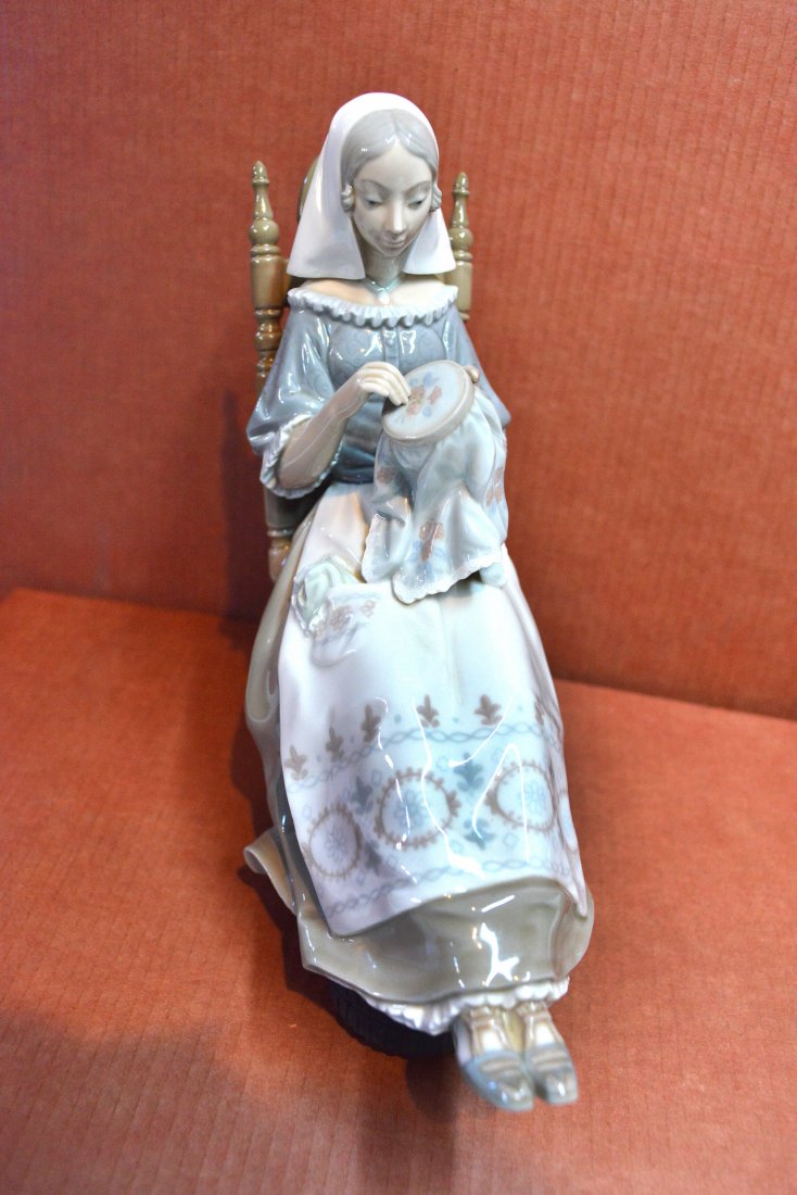 Collectible Lladro  Sweing Lady (1 of 4)