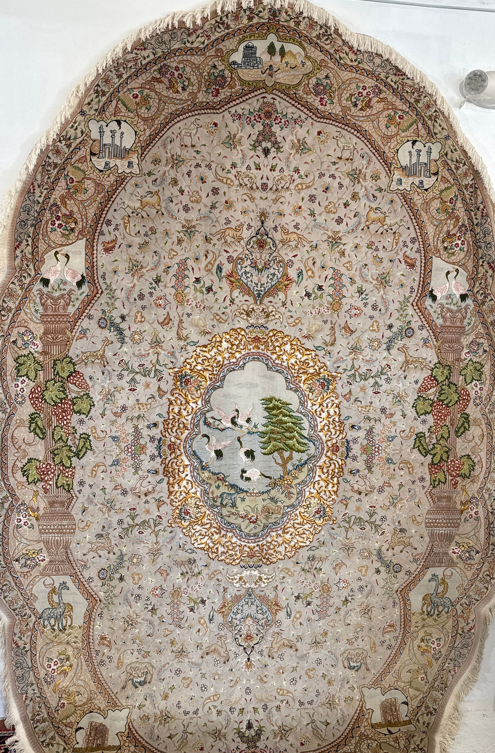 Elegant Vintage Persian Tabriz Oval Rug, 9' x 6'5" - Wool & Silk (1 of 6)