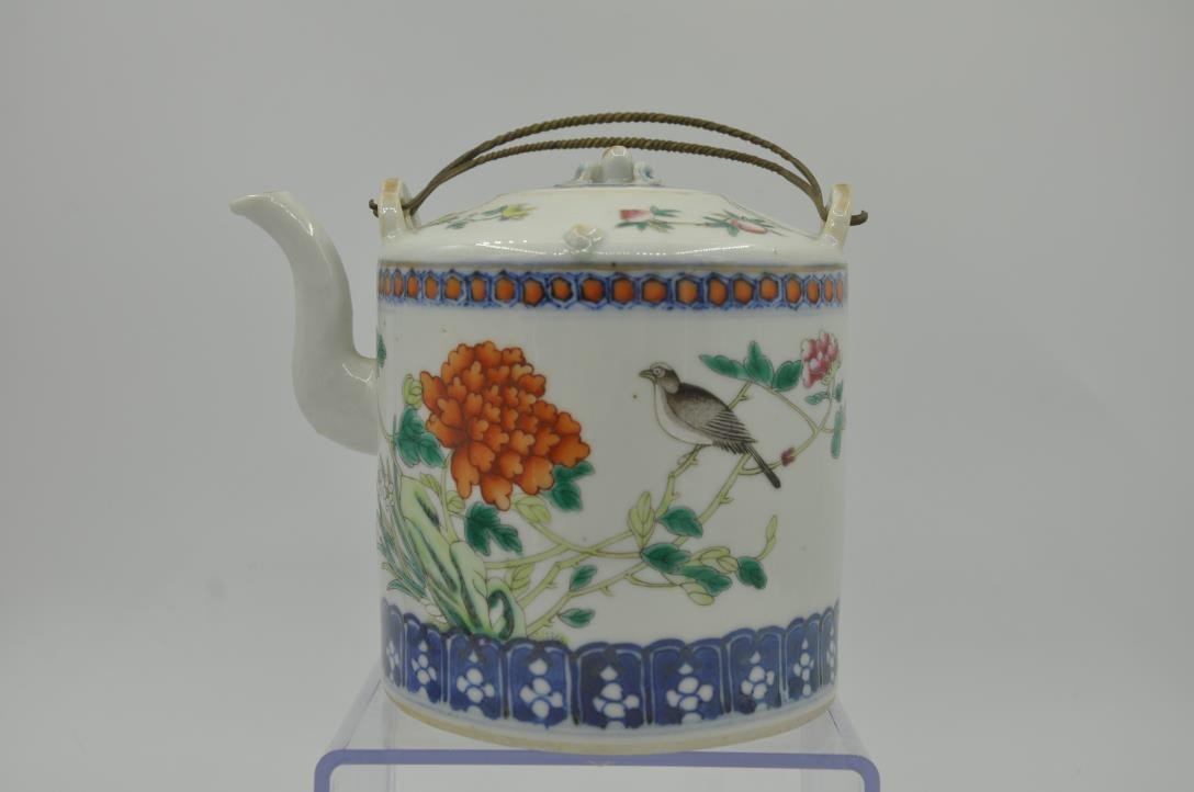 Teapot in Qing Dynasty: The process is complex