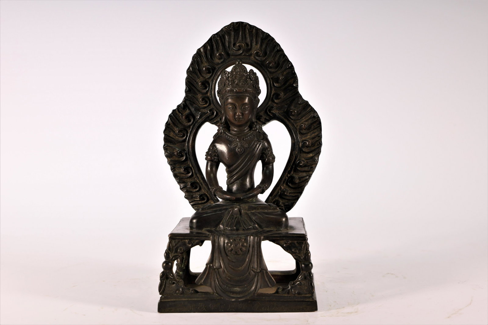 A Fine Bronze Figure of Buddha: A Fine Bronze Figure of Buddha Chinese Ming Dynasty Size:18.5cmx11cmx8cm