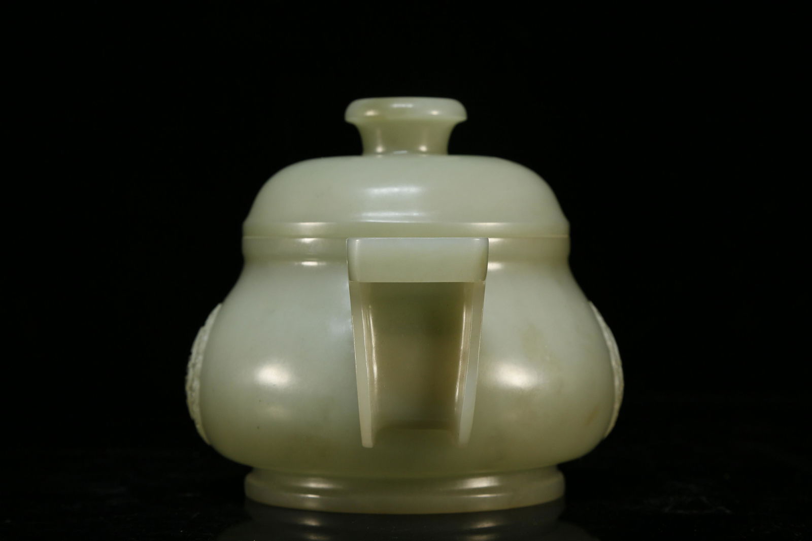 A Delicate White Jade Double-eared Jar - 4