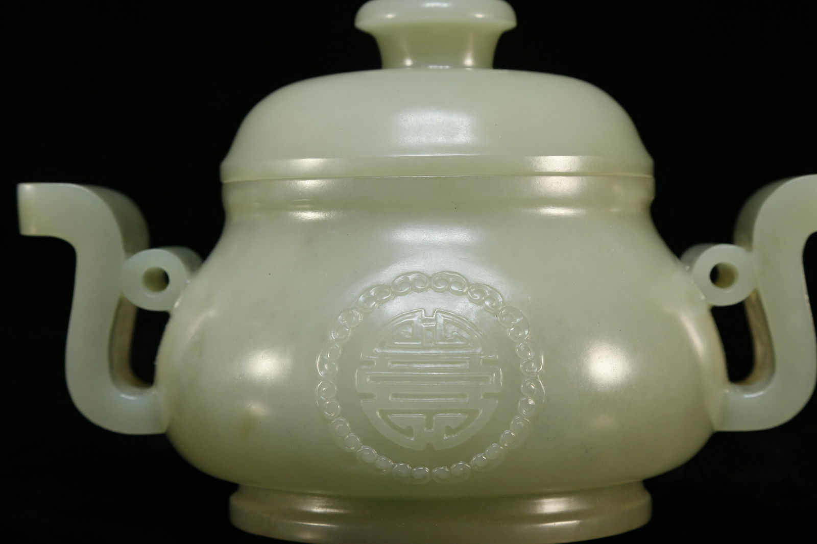 A Delicate White Jade Double-eared Jar - 7