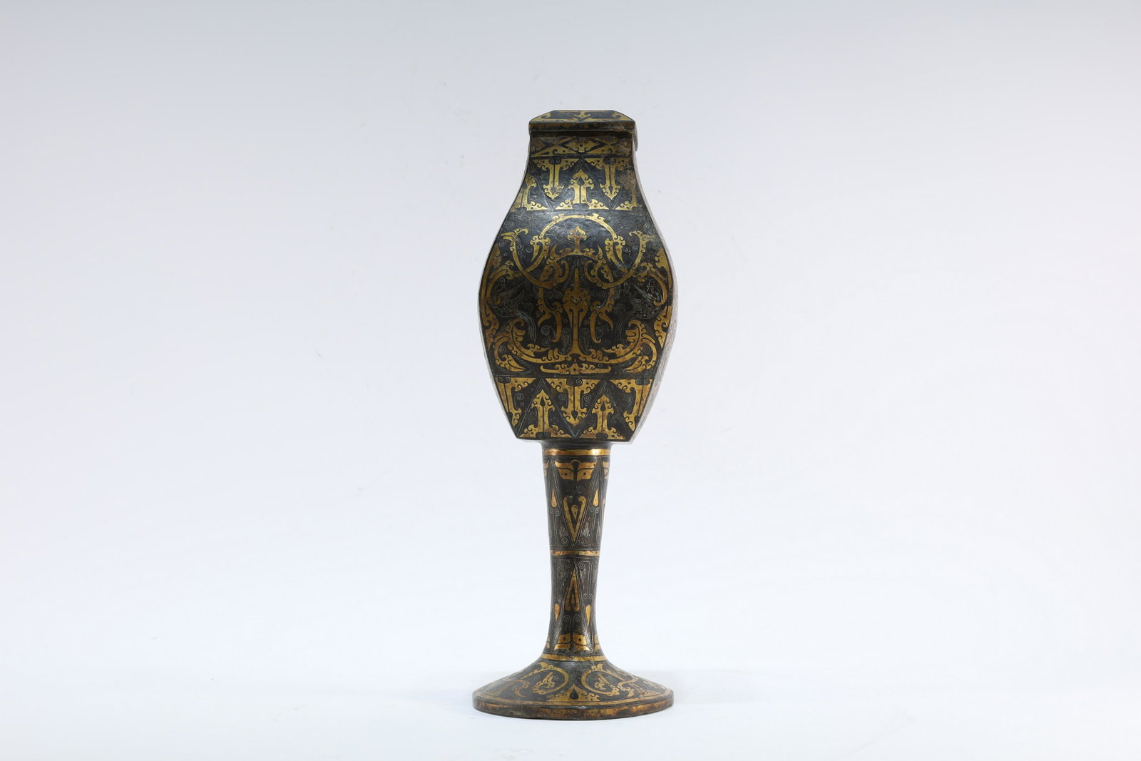 A Bronze Vase: A Rare Bronze Inlaying Gold and Silver Vase Chinese Han Dynasty Size: 10X10X31.5cm