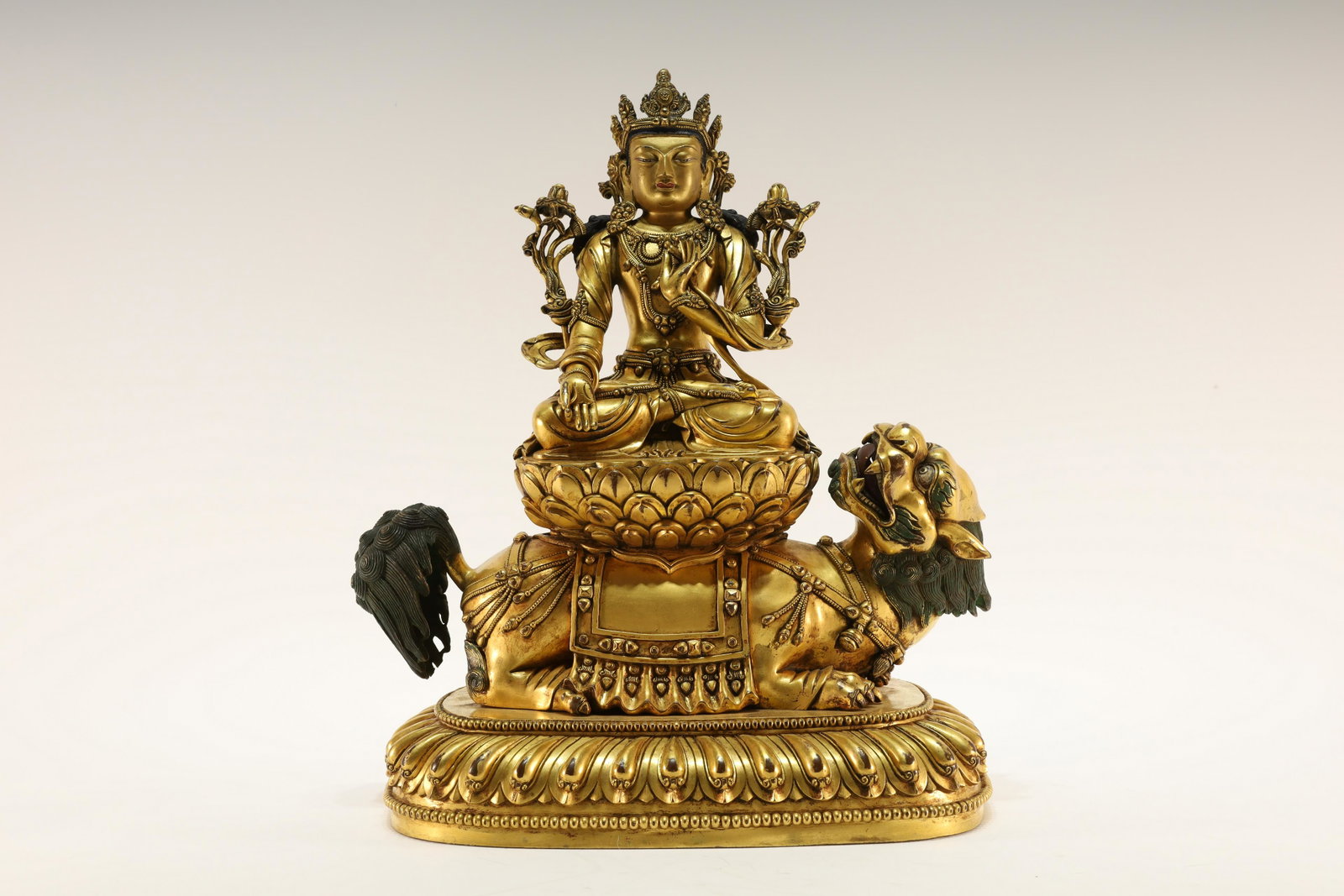 A Gilt Bronze Tara Statue: A Fine Gilt Bronze Tara Statue Chinese Ming Dynasty 15-16th Century Size: 27x17x32cm