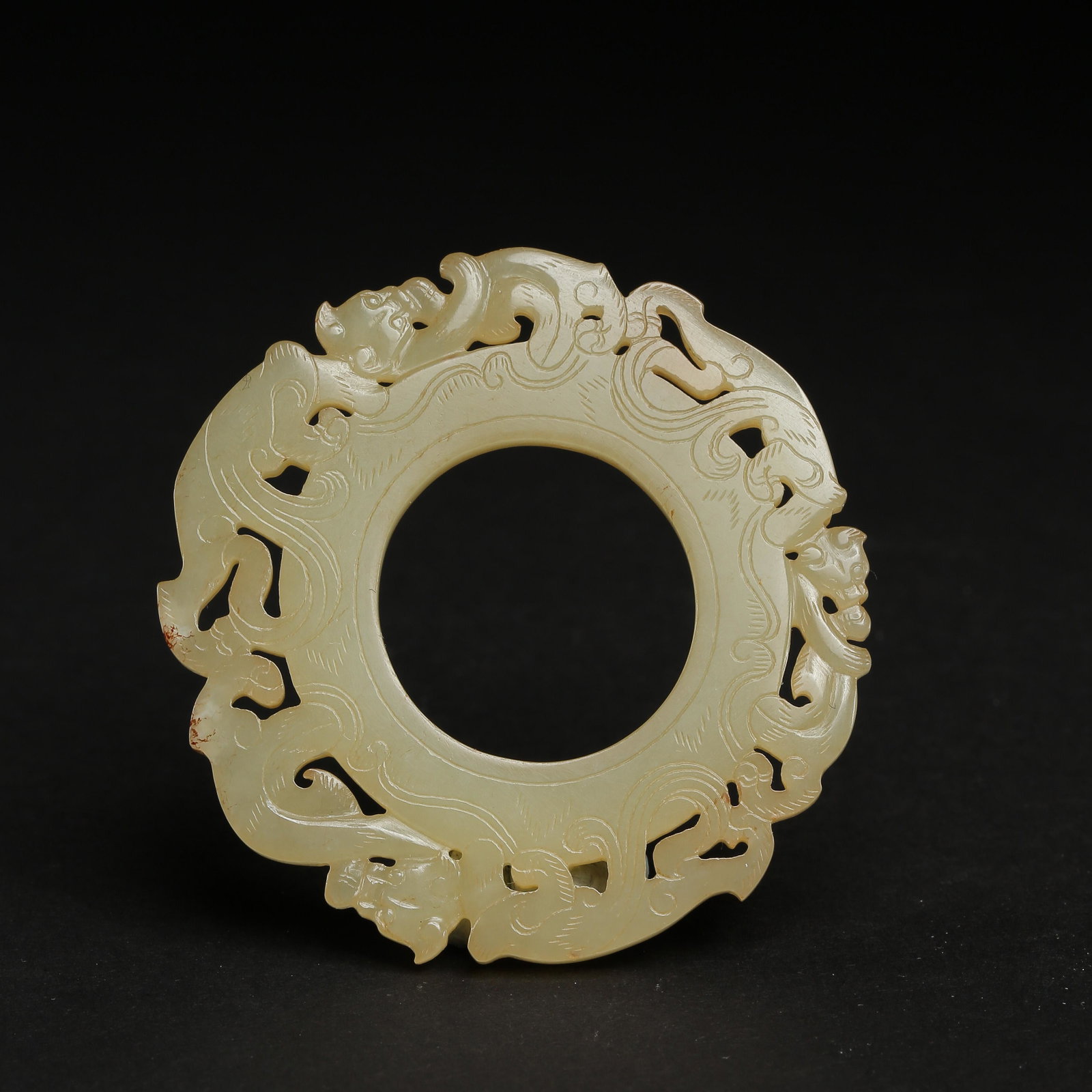 HAN DYNASTY, CHINESE HETIAN JADE BI: HAN DYNASTY, CHINESE HETIAN JADE BI Diam. 6 cm. Weight 25 gram.