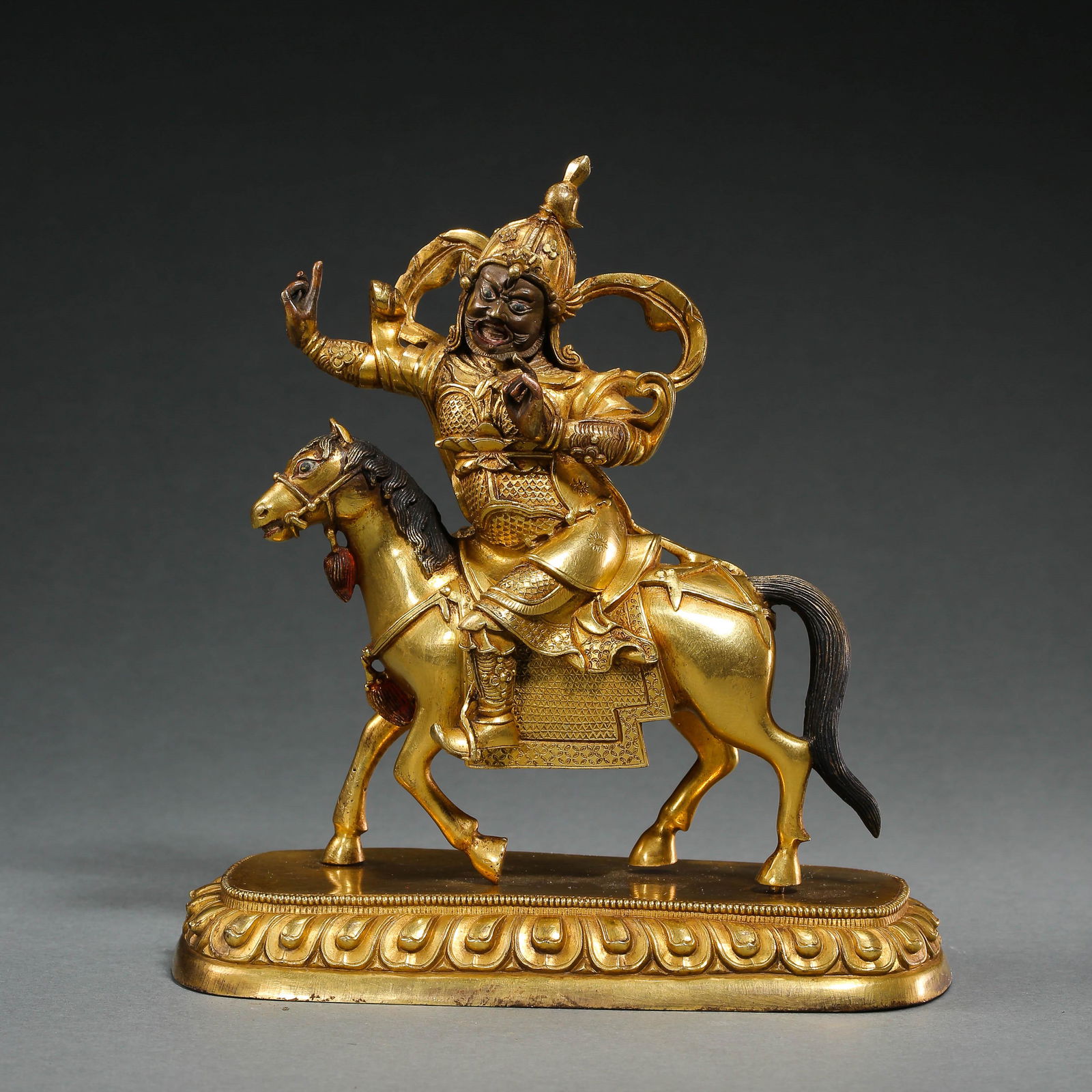 MING DYNASTY, CHINESE GILT BRONZE BUDDHA STATUE (1 of 7)