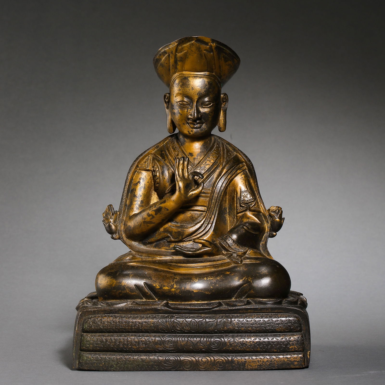 GILT BRONZE BUDDHA STATUE, QING DYNASTY, CHINA (1 of 11)
