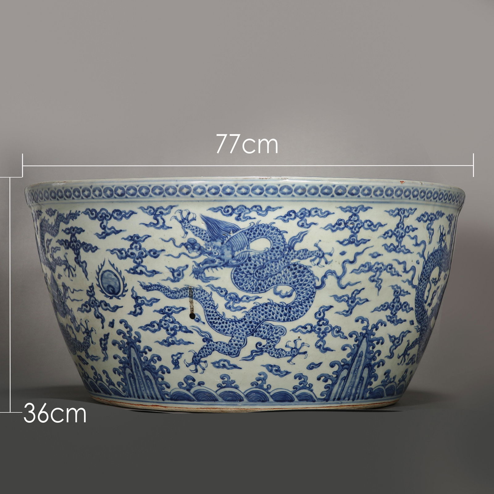 MING DYNASTY, CHINESE BLUE AND WHITE PORCELAIN BIG (1 of 10)
