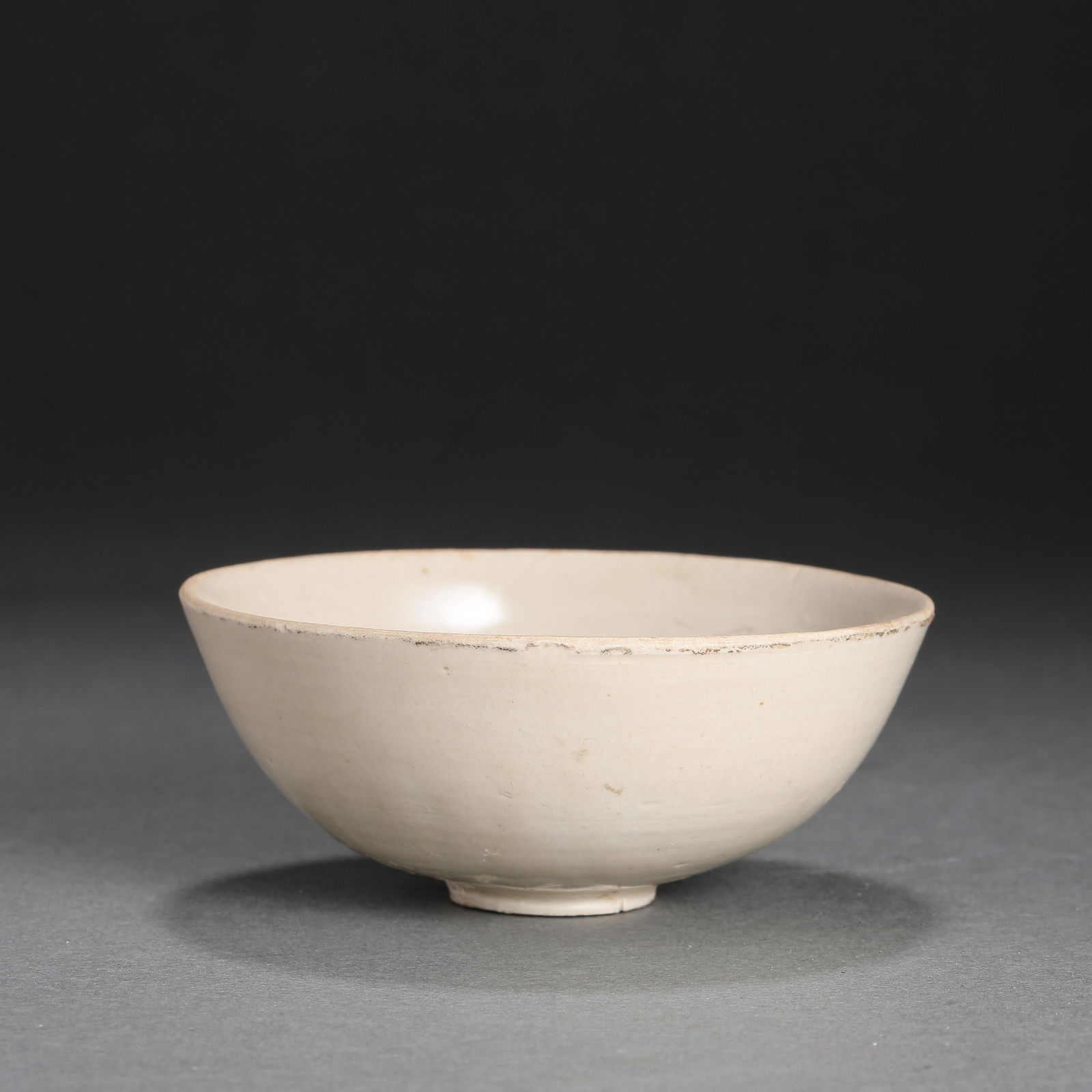 CHINESE DING WARE WHITE PORCELAIN SMALL CUP WITH (1 of 8)