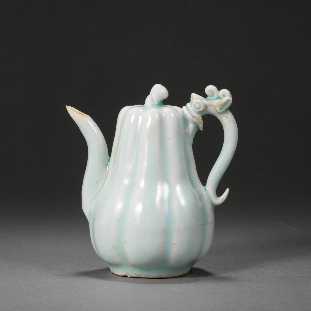 SOUTHERN SONG DYNASTY, CHINESE HUTIAN WARE MELON-RINGED (1 of 10)