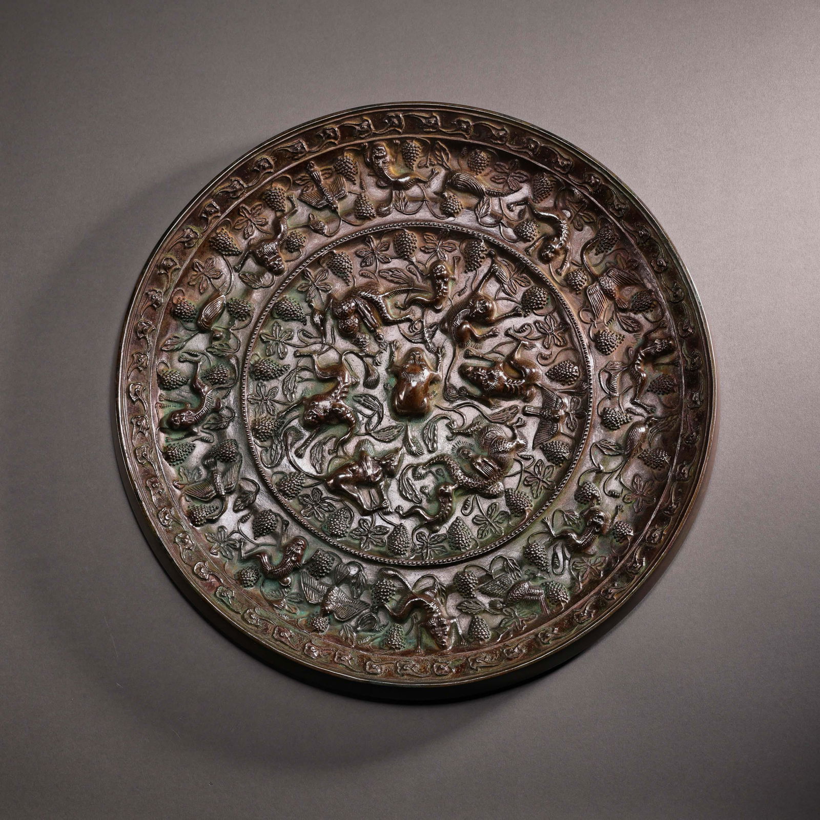 CHINESE TANG DYNASTY BRONZE MIRROR (1 of 7)