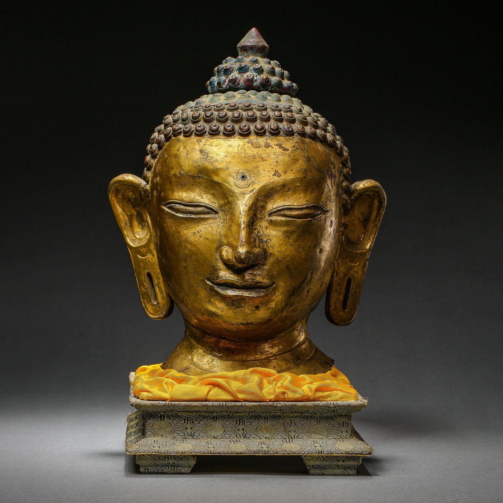 CHINESE MING DYNASTY GILT BRONZE BUDDHA HEAD (1 of 10)
