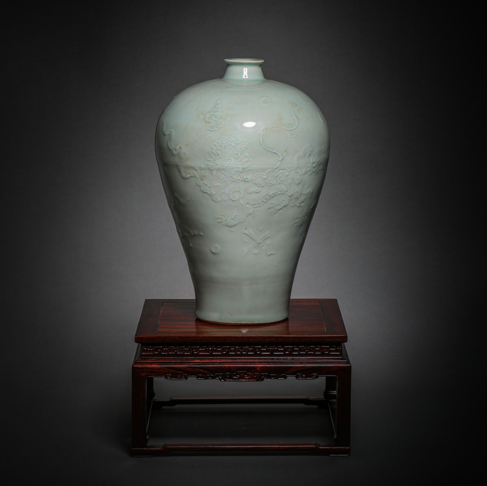 CHINESE SHU FU WARE GREEN GLAZE DRAGON PATTERN PLUM (1 of 9)