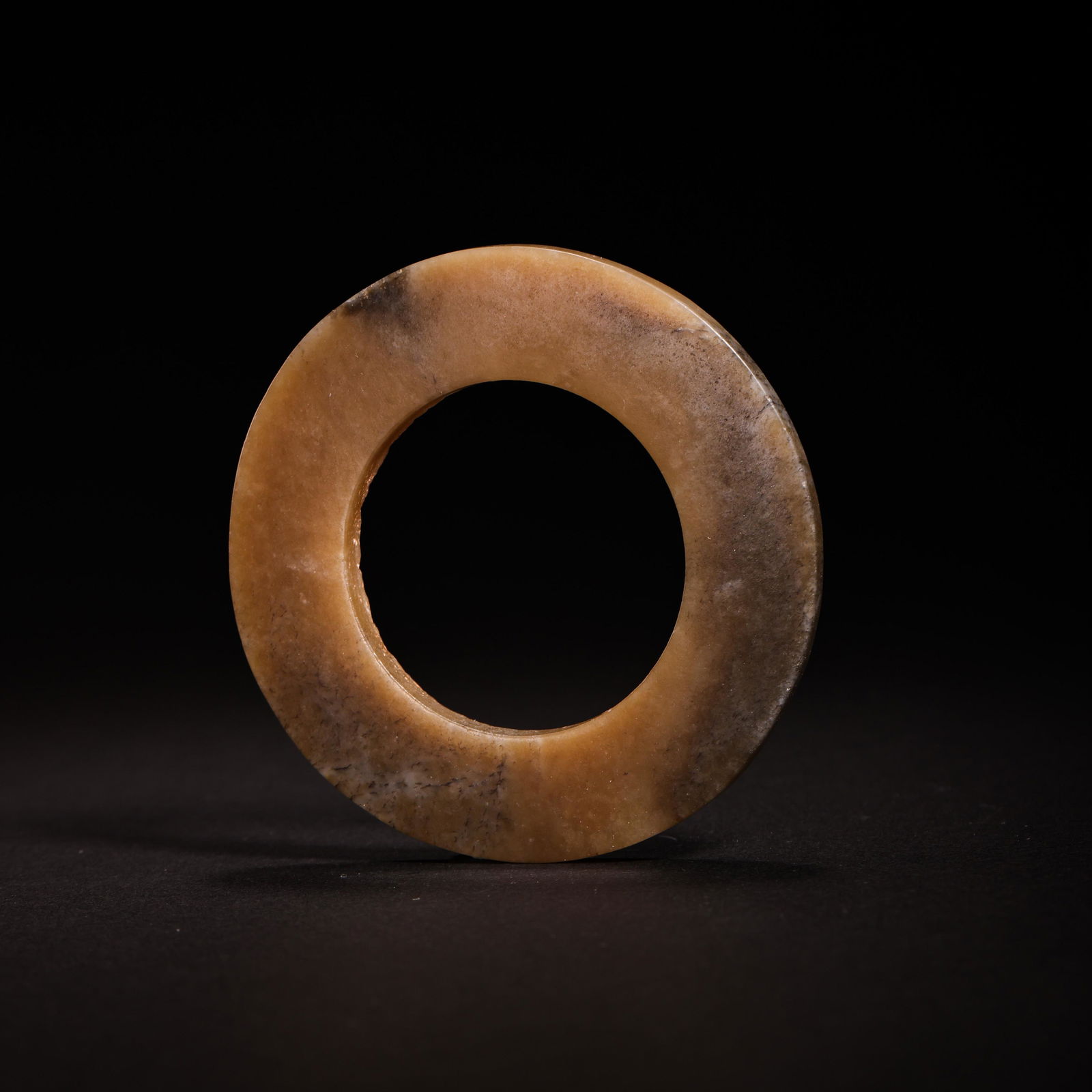 CHINESE HAN DYNASTY HETIAN JADE RING (1 of 8)