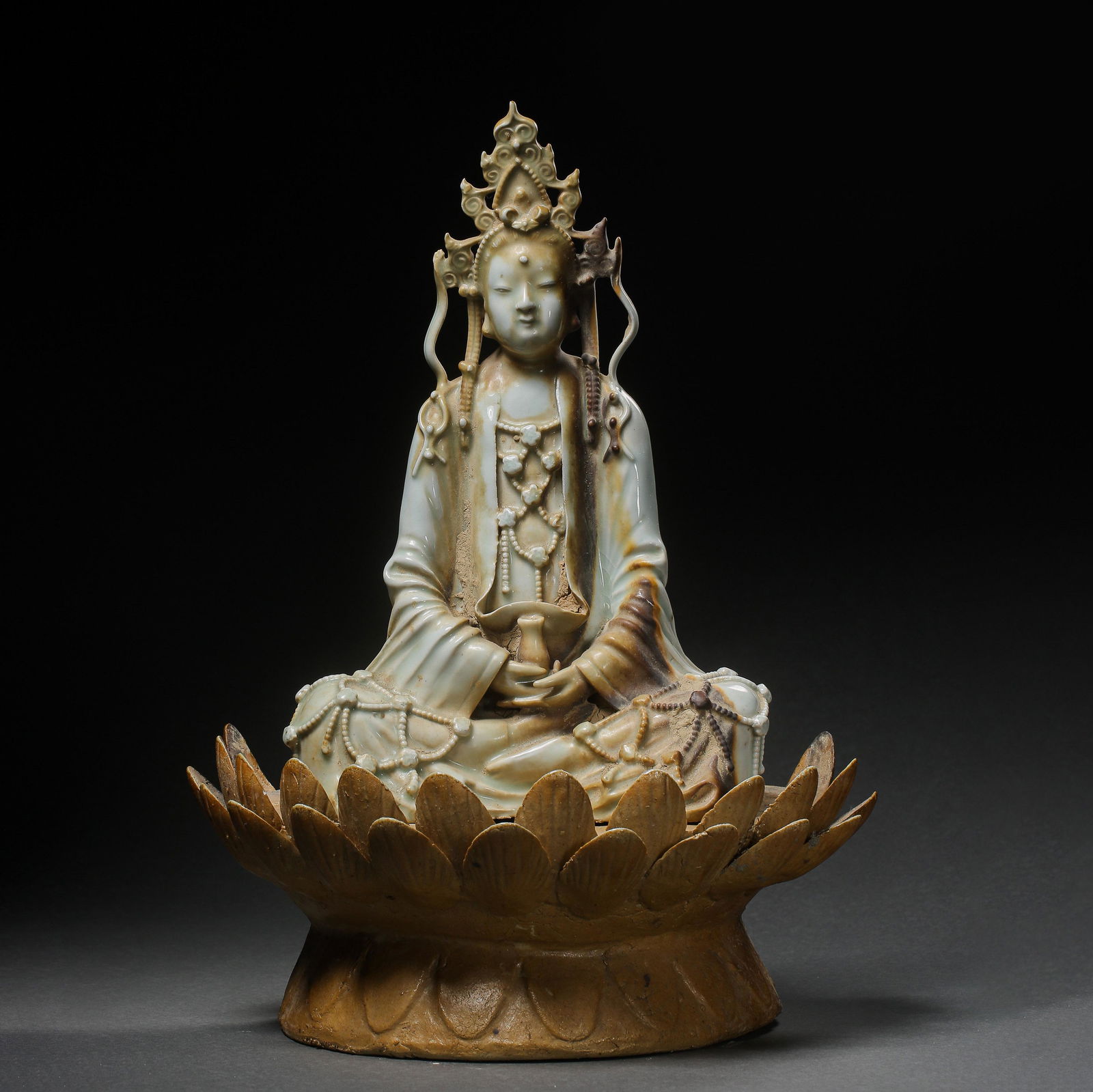 HUTIAN WARE CELADON GUANYIN SEATED STATUE, YUAN (1 of 13)