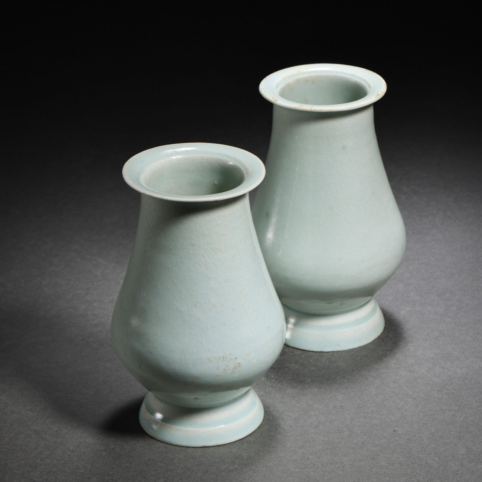 A PAIR OF CELADON VASES, HUTIAN WARE, SOUTHERN SONG (1 of 10)