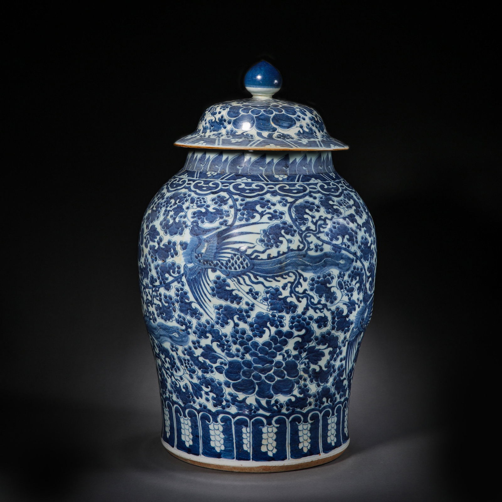 MING DYNASTY, CHINESE BLUE AND WHITE LID JAR WITH (1 of 9)