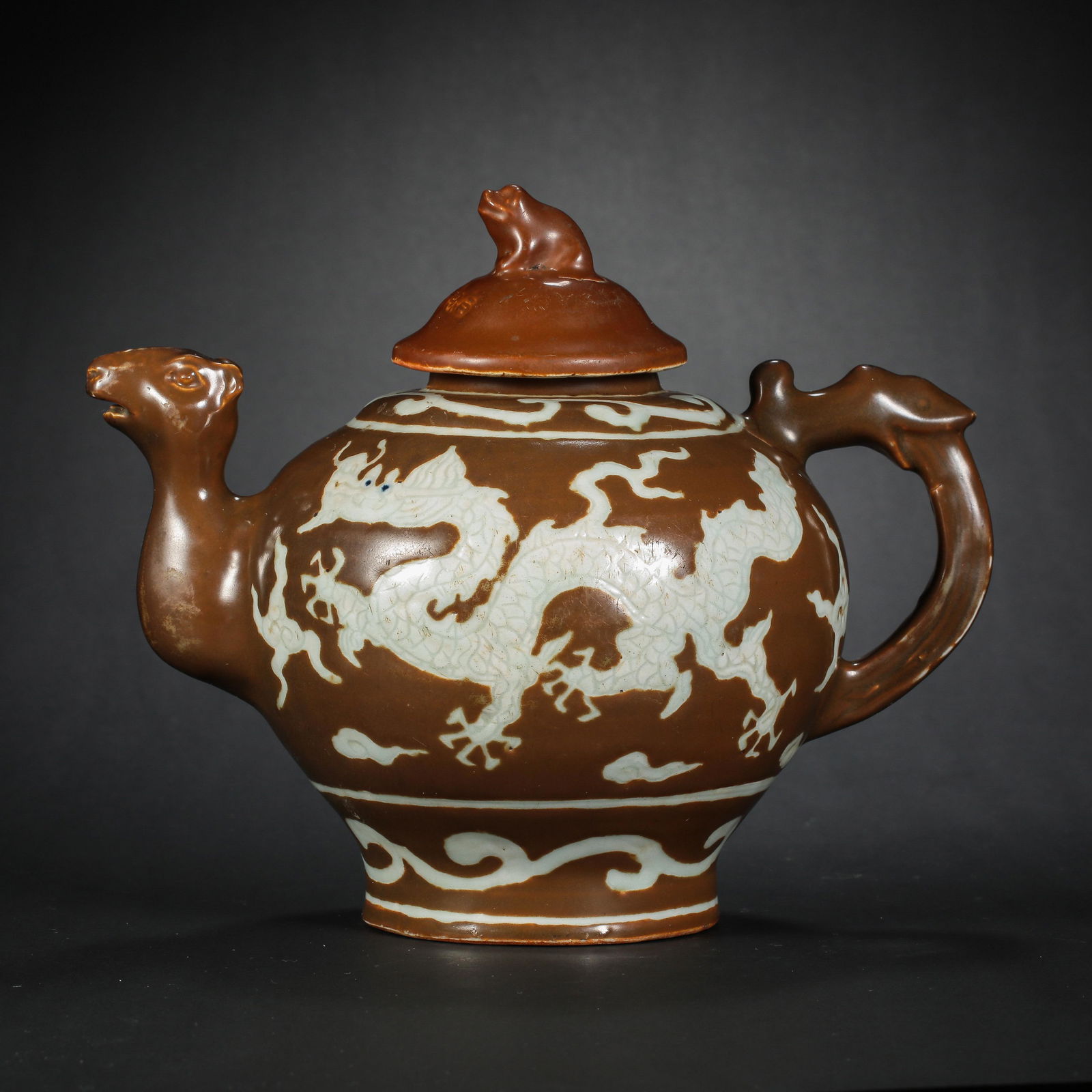 CHINESE YUAN DYNASTY SAUCE-GLAZED DRAGON-PATTERNED POT (1 of 9)