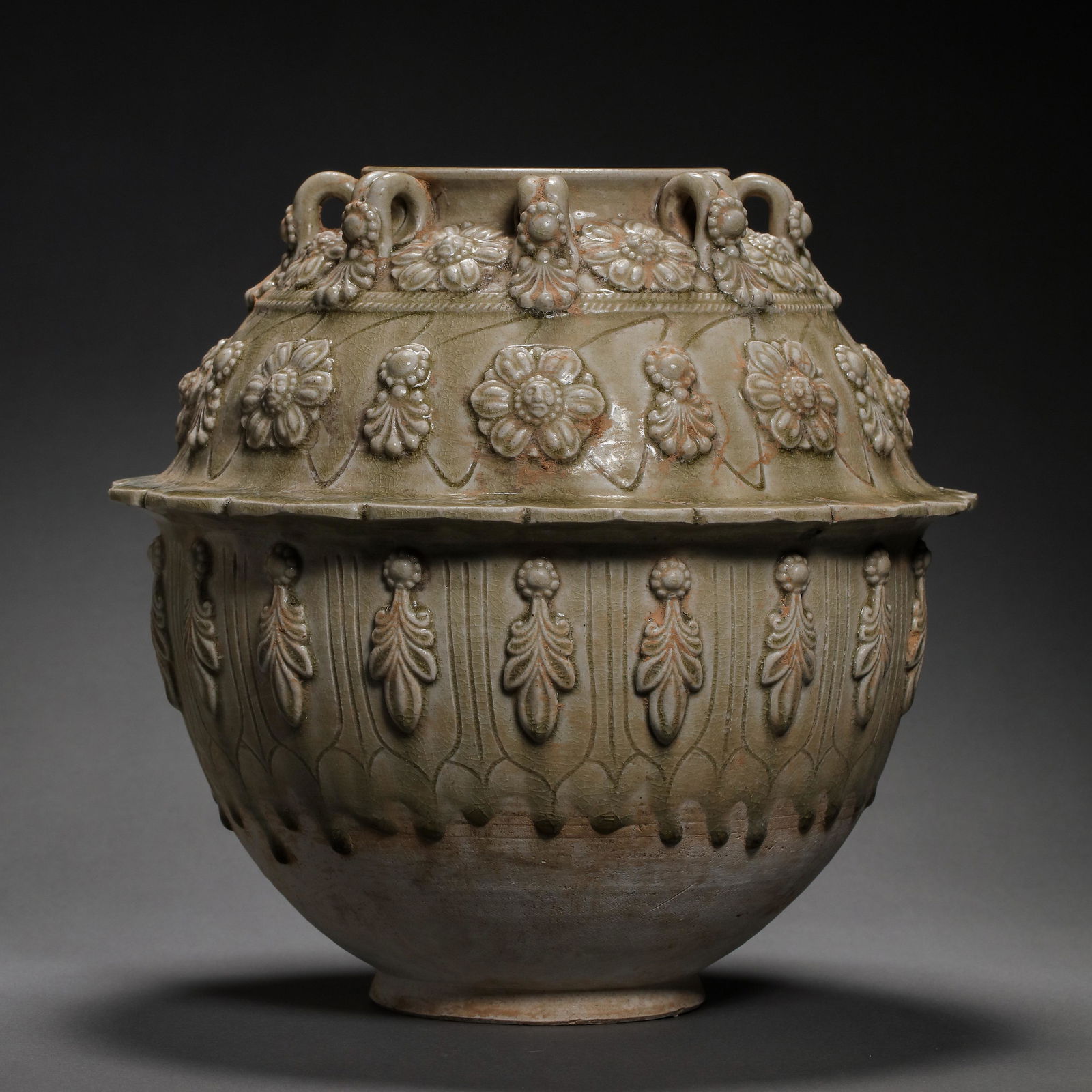 SUI DYNASTY, LARGE XIANGZHOU WARE CELADON GLAZE LOTUS PATTERN POT (1 of 10)