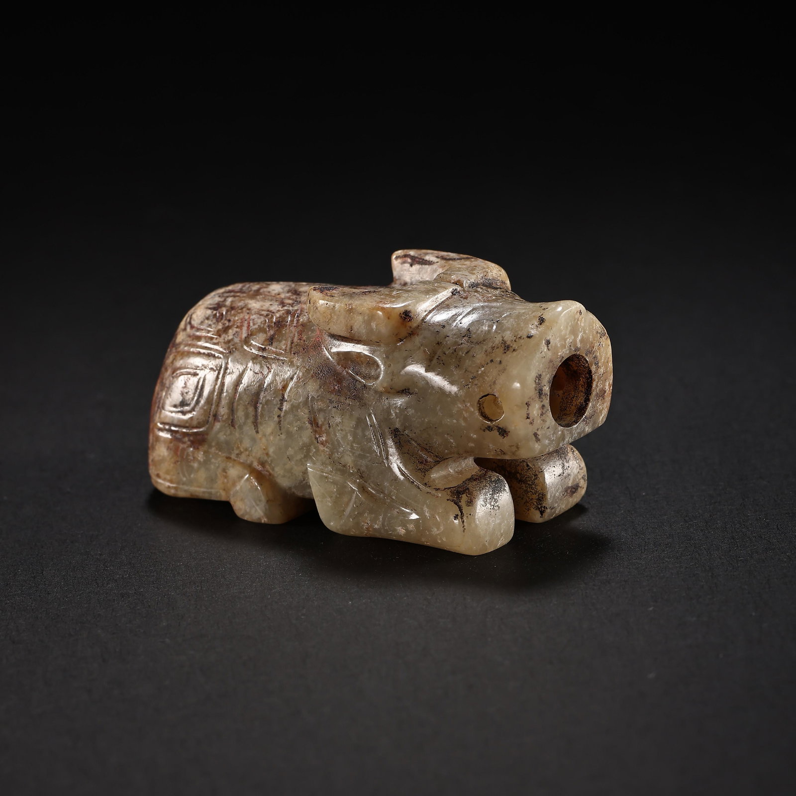 CHINESE HAN DYNASTY HETIAN JADE BEAST (1 of 9)