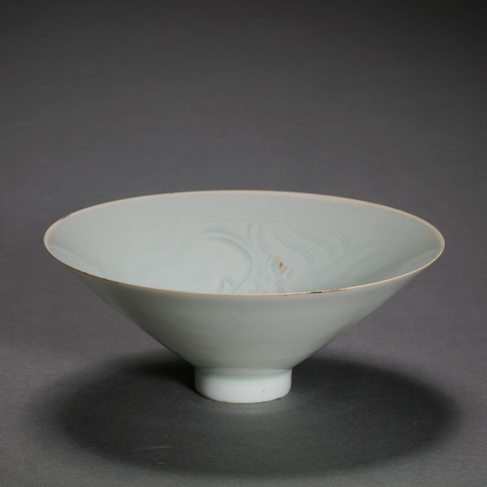 HUTIAN WARE CELADON-GLAZED CARVED CUP IN SOUTHERN SONG DYNASTY, CHINA (1 of 11)