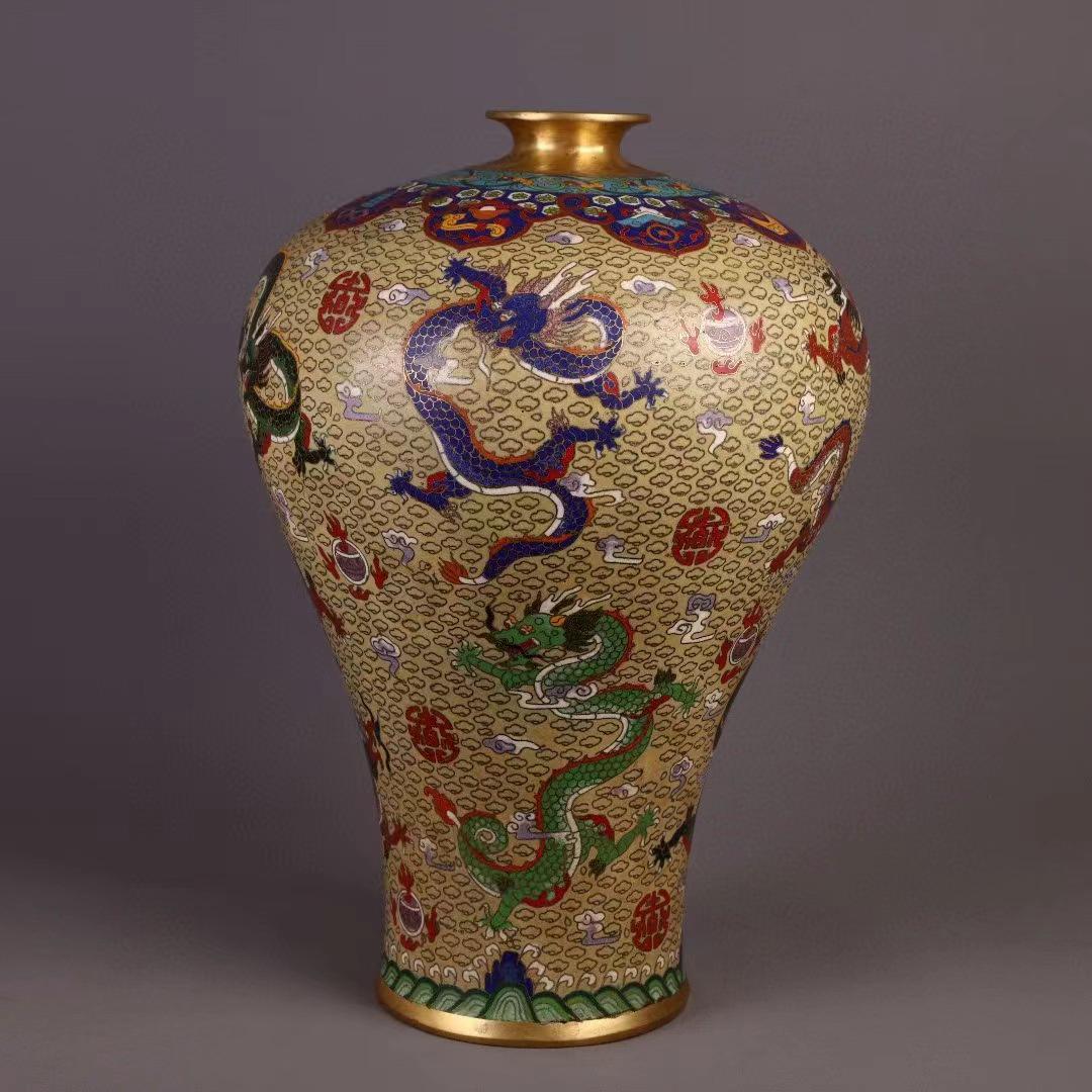 CHINESE QING DYNASTY COPPER TIRE ENAMEL PLUM BOTTLE (1 of 10)