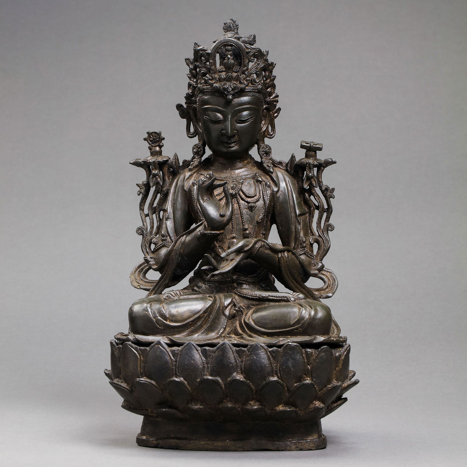 CHINESE MING DYNASTY BRONZE BUDDHA STATUE (1 of 11)