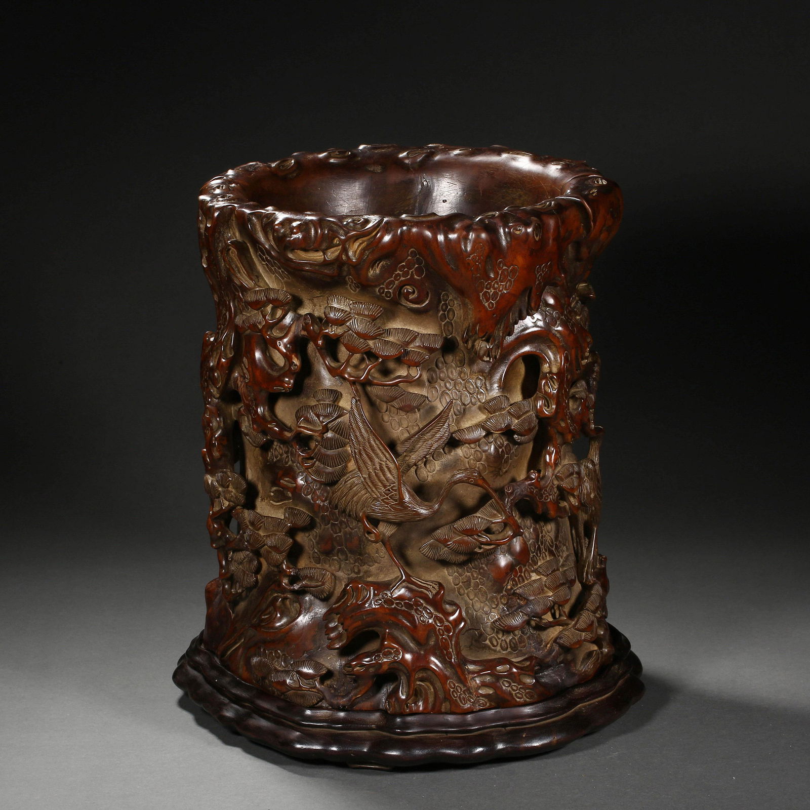 CHINESE QING DYNASTY AGARWOOD BRUSH HOLDER (1 of 11)