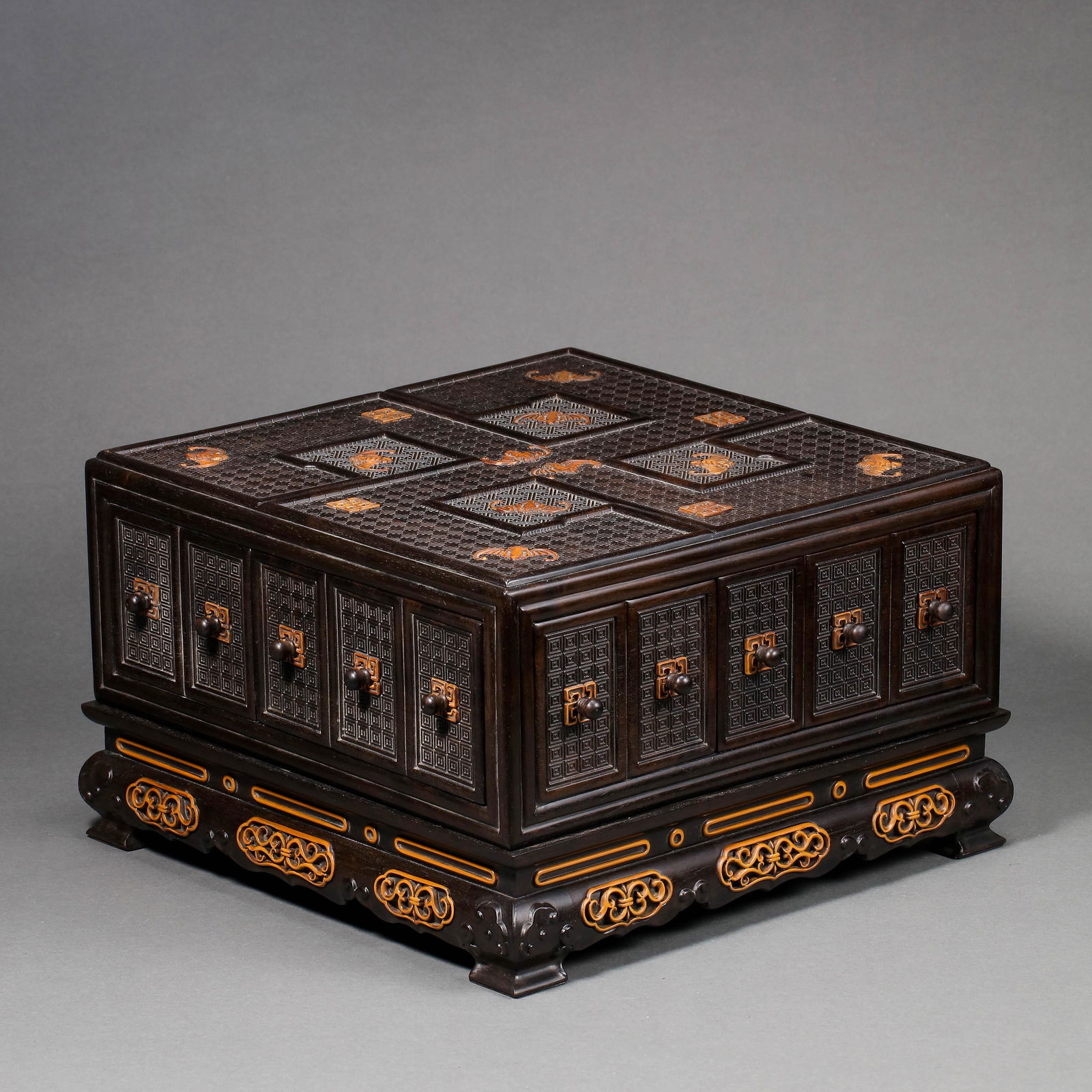 CHINESE QING DYNASTY MAHOGANY INLAID BOXWOOD TREASURE CHEST (1 of 11)