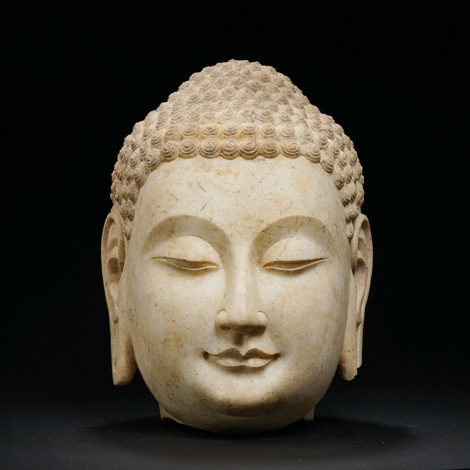 CHINESE TANG DYNASTY WHITE MARBLE BUDDHA HEAD (1 of 11)