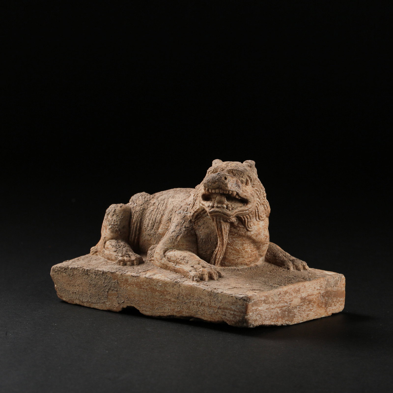 CHINESE TANG DYNASTY STONE LION STATUE (1 of 10)