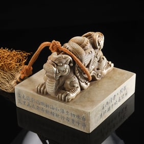 Chinese Qing Dynasty Shoushan stone seal