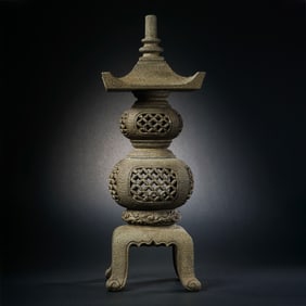 Chinese Tang Dynasty bluestone dagaba